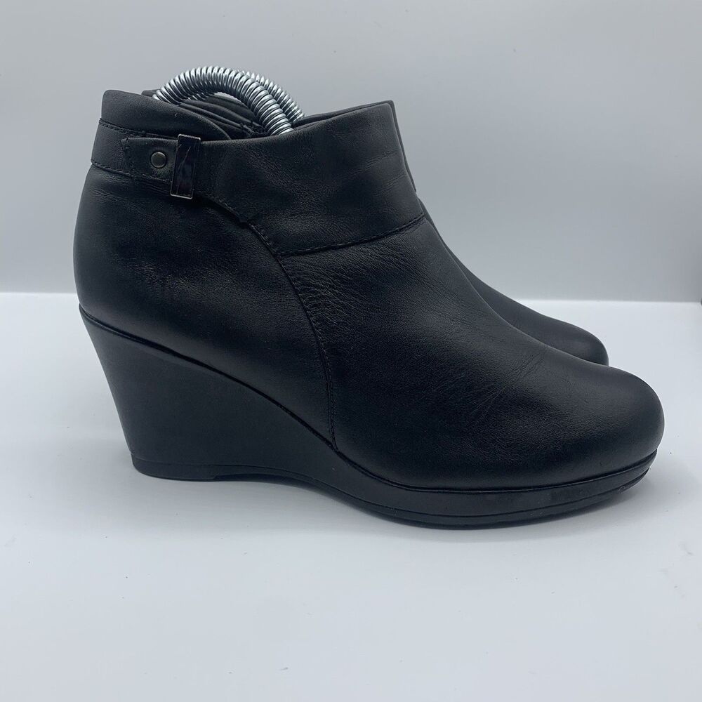 Clarks Womens Camryn Fiona Boot Size 7 M Black Leather Wedge Heel Bootie Comfy - Picture 3 of 7
